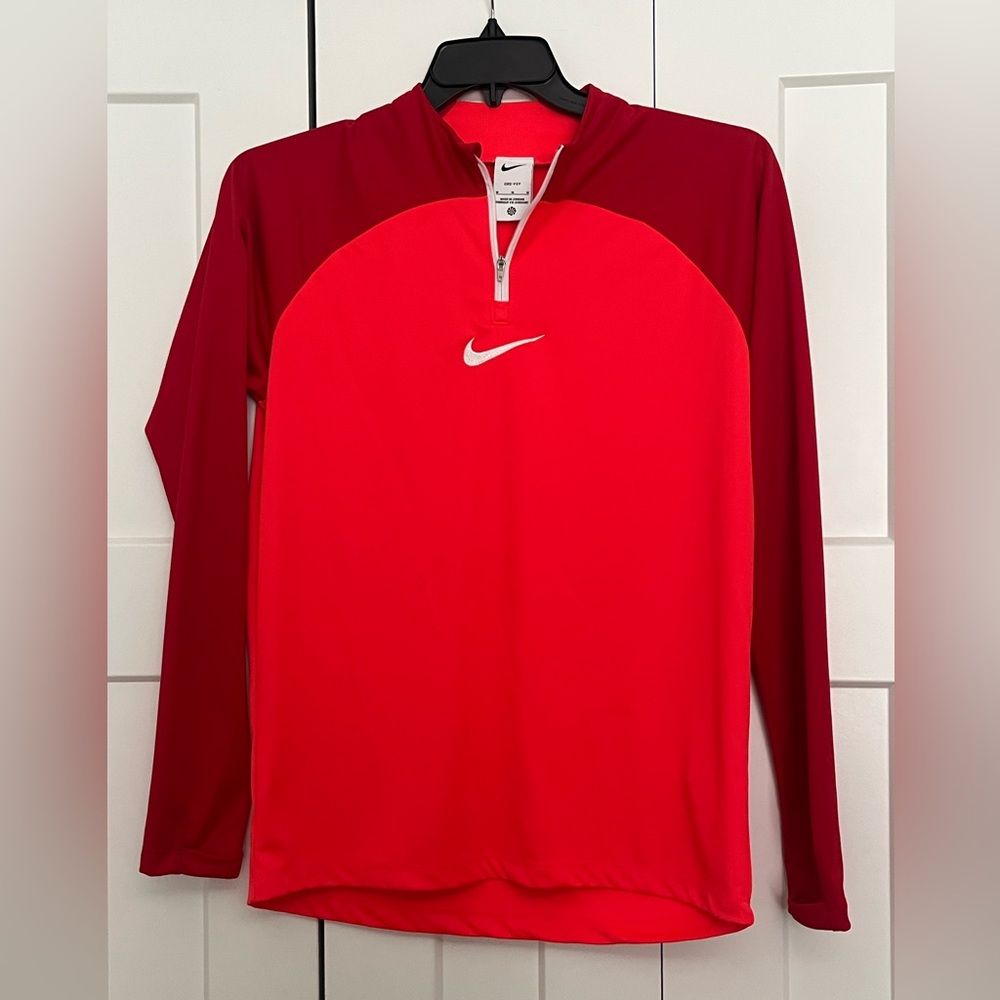 Nike orange and Maroon Quarter-Zip Pullover size medium. New condition.